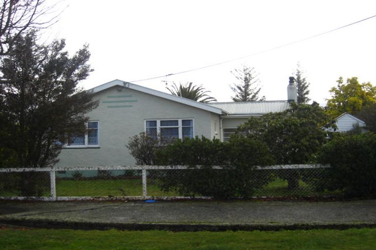 Photo of property in 12 Wyndham Street, Carterton, 5713