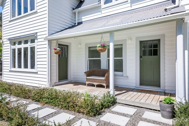 Photo of property in 524 Main Road North, Timberlea, Upper Hutt, 5018