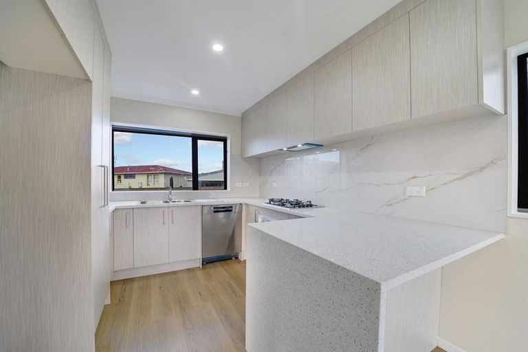 Photo of property in 4/174b Clevedon Road, Papakura, 2110