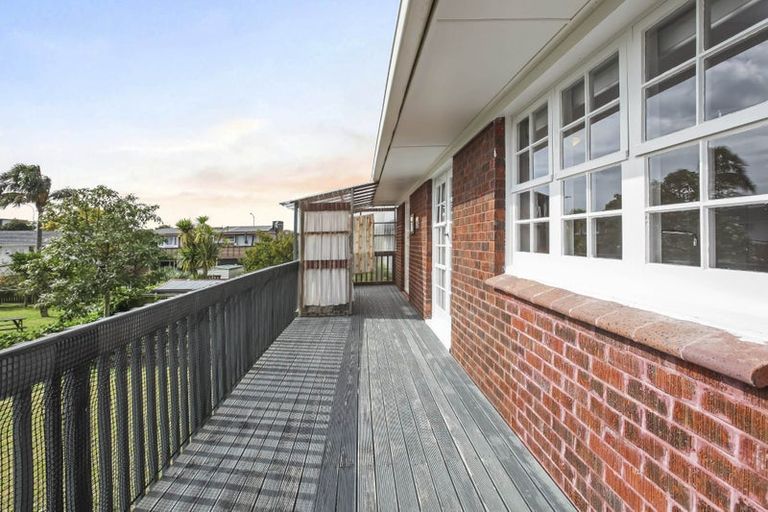 Photo of property in 5 Imatra Place, Sunnyhills, Auckland, 2010