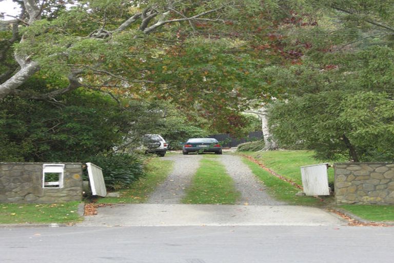 Photo of property in 6 Crawford Grove, Naenae, Lower Hutt, 5011