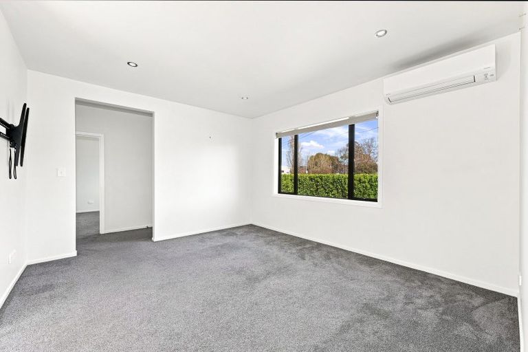 Photo of property in 152 Vagues Road, Northcote, Christchurch, 8052
