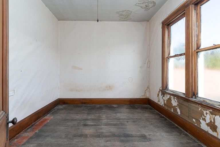 Photo of property in 17 Waite Street, Featherston, 5710