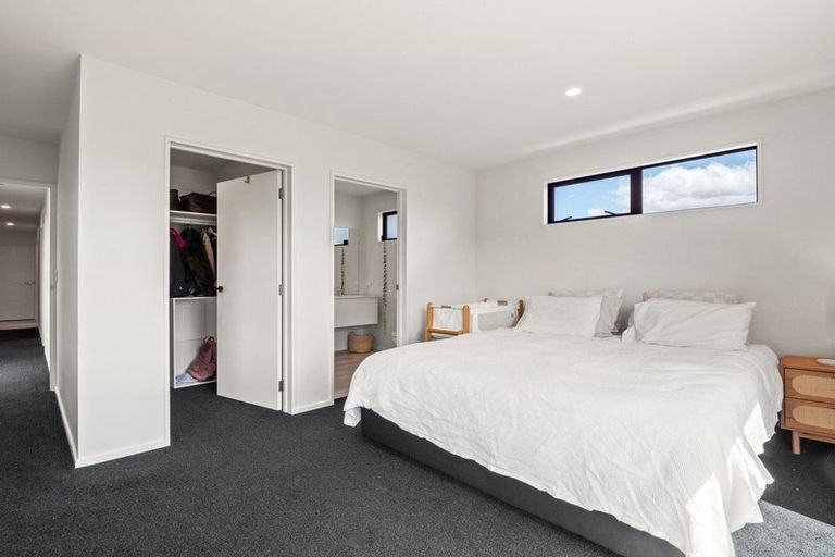 Photo of property in 6 Kerrera Lane, Jacks Point, Queenstown, 9371