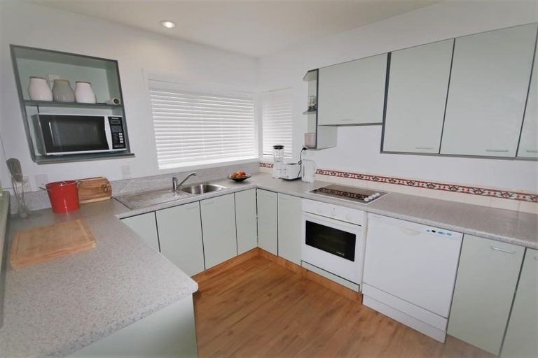 Photo of property in 3/30 Tuckers Road, Redwood, Christchurch, 8051