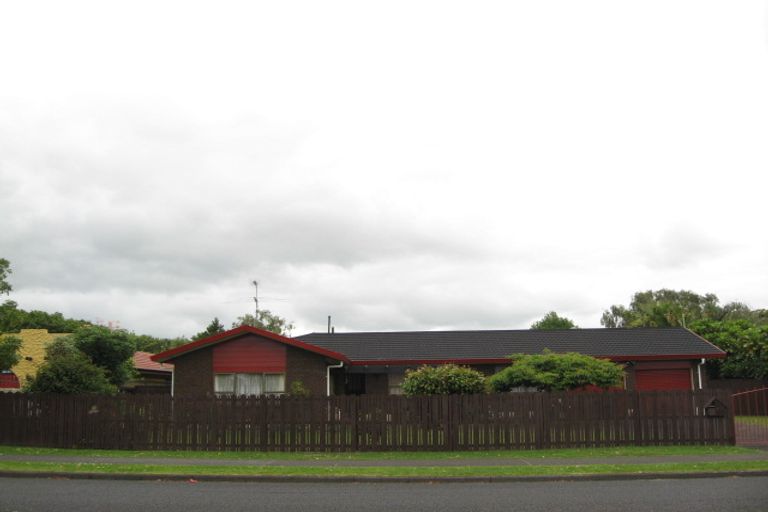 Photo of property in 58 Walter Strevens Drive, Conifer Grove, Takanini, 2112