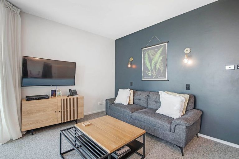 Photo of property in 1011/11 Tamariki Avenue, Kelston, Auckland, 0602