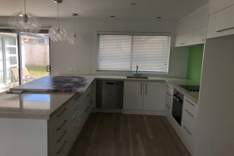 Photo of property in 21 Pyne Crescent, Pokeno, 2402