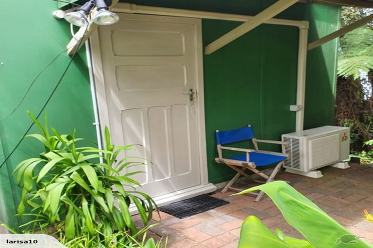 Photo of property in 16 Glencoe Road, Browns Bay, Auckland, 0630