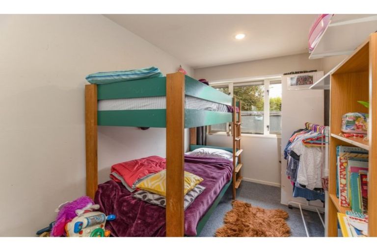 Photo of property in 142c Wainoni Road, Avondale, Christchurch, 8061