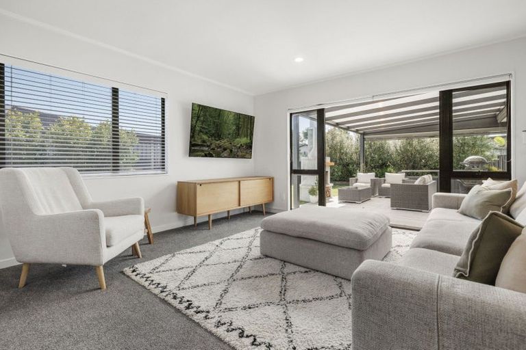 Photo of property in 61 Kane Road, Papamoa Beach, Papamoa, 3118