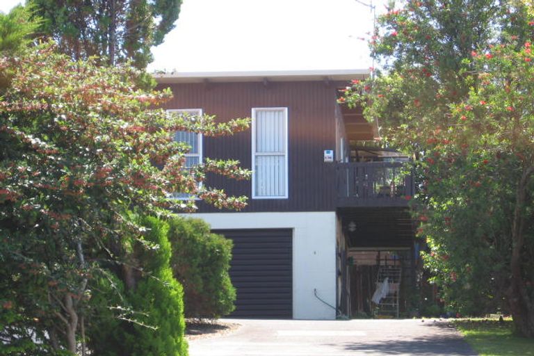 Photo of property in 2/111 Glamorgan Drive, Torbay, Auckland, 0630