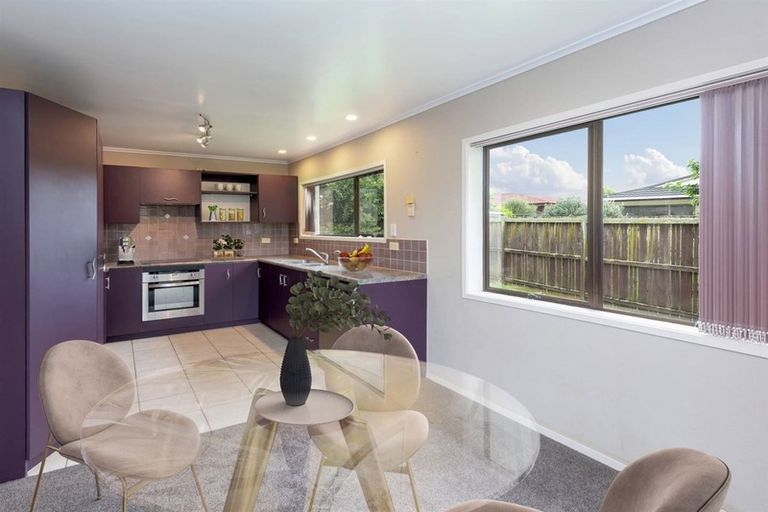 Photo of property in 2/9 Askew Place, Farm Cove, Auckland, 2012