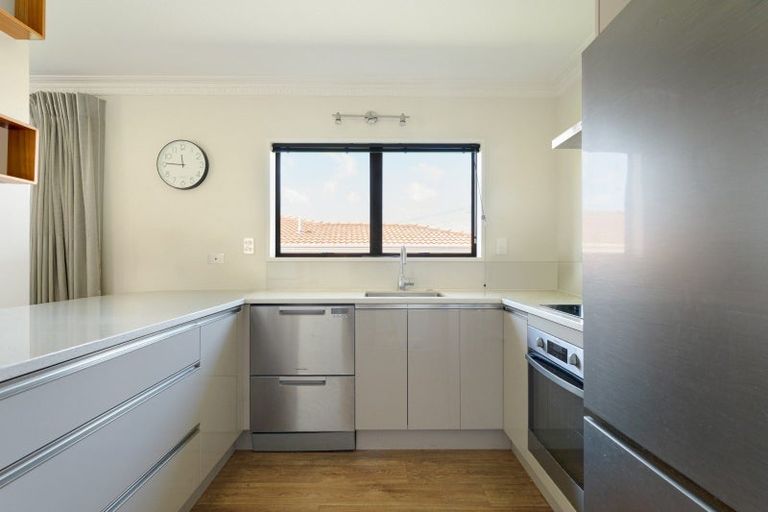 Photo of property in 8b Shearman Grove, Tauranga South, Tauranga, 3112