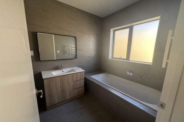 Photo of property in 44 Ta Moko Drive, Gulf Harbour, Whangaparaoa, 0930