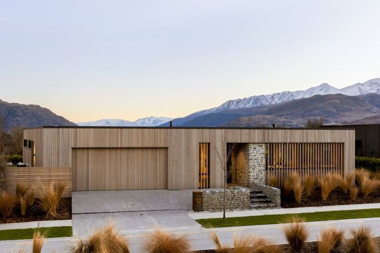 Photo of property in Kawarau Heights, 12 Kawarau Heights Boulevard, Lake Hayes, Queenstown, 9304