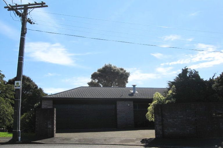 Photo of property in 37 Plympton Street, Brooklands, New Plymouth, 4310