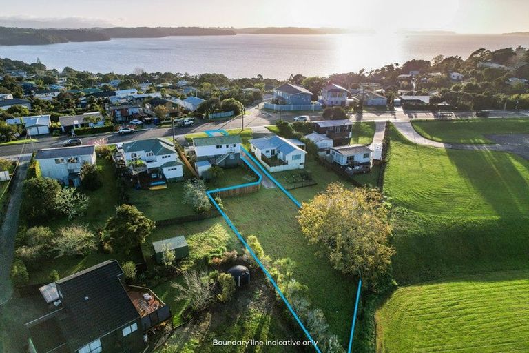 Photo of property in 390a Mahurangi East Road, Snells Beach, 0920
