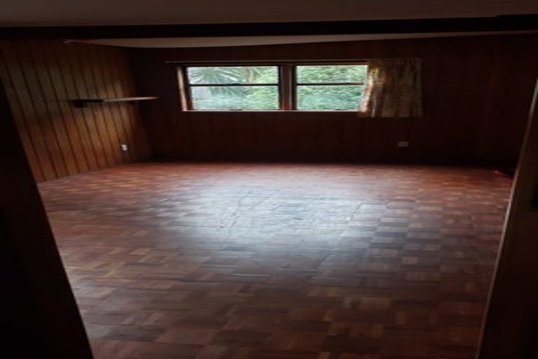 Photo of property in 37 Dakota Avenue, Beach Haven, Auckland, 0626