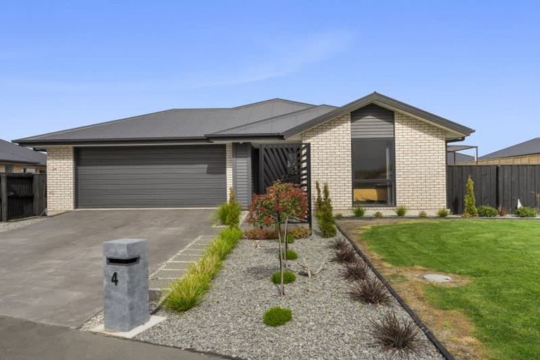 Photo of property in 4 Fearne Drive, Woodend, 7610