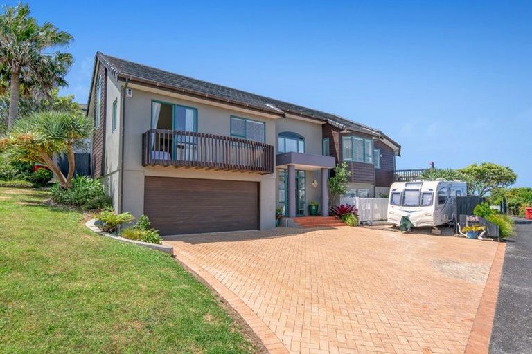 Photo of property in 12 Ascot Way, Orewa, 0931