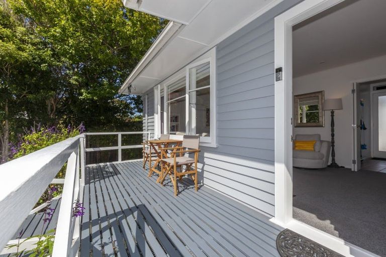 Photo of property in 190 Main Road South, Raumati South, Paraparaumu, 5032