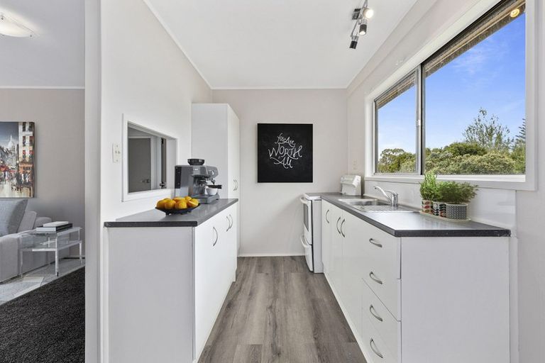 Photo of property in 2/38 Lynden Avenue, Hillcrest, Auckland, 0627