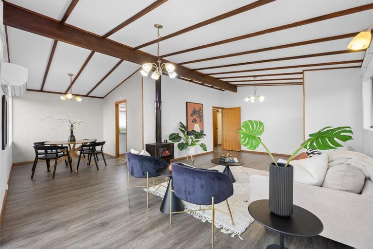 Photo of property in 437 Don Buck Road, Massey, Auckland, 0614