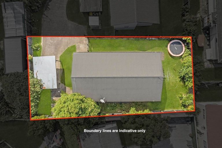 Photo of property in 2/6 Trounson Avenue, Clendon Park, Auckland, 2103