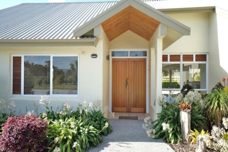 Photo of property in 93 Uretiti Road, Waipu, 0582