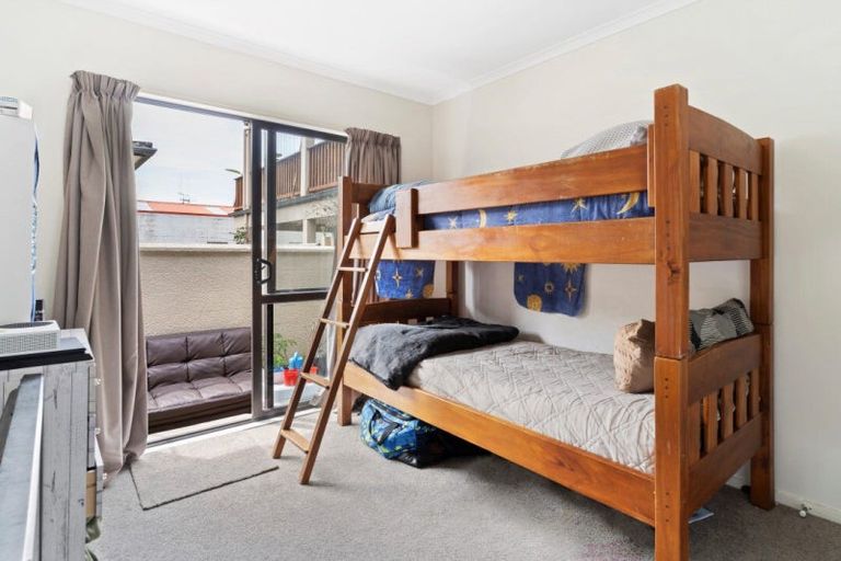 Photo of property in 8d Heath Street, Mount Maunganui, 3116