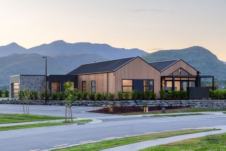 Photo of property in Kawarau Heights, 22 Kawarau Heights Boulevard, Lake Hayes, Queenstown, 9304