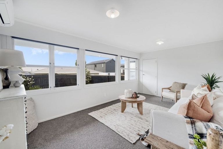 Photo of property in 8a Queen Road, Bellevue, Tauranga, 3110