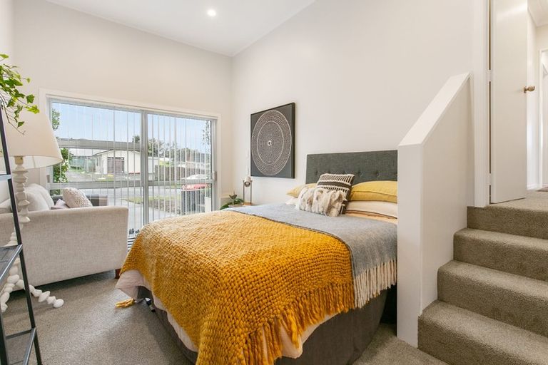 Photo of property in 1b Bowater Place, Manurewa, Auckland, 2102