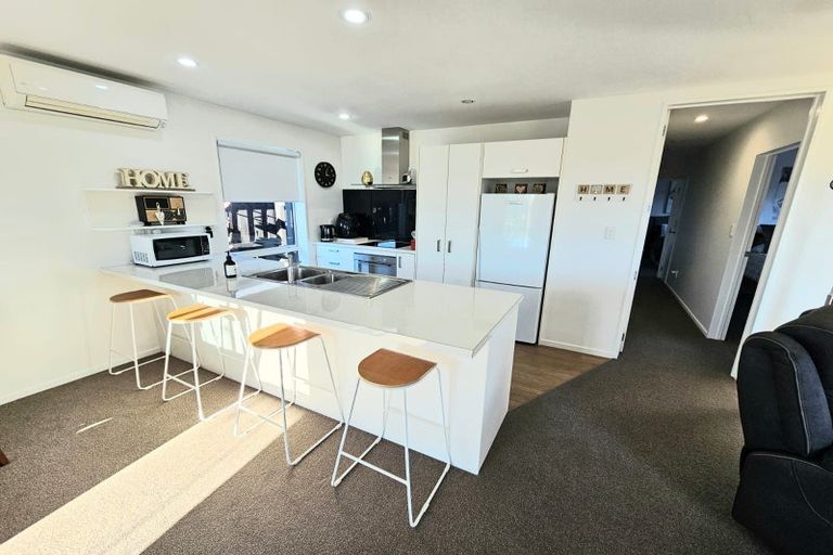 Photo of property in 32 Whakatipu Street, Pegasus, 7612