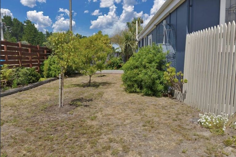 Photo of property in 32 Chamberlain Avenue, Amberley, 7481