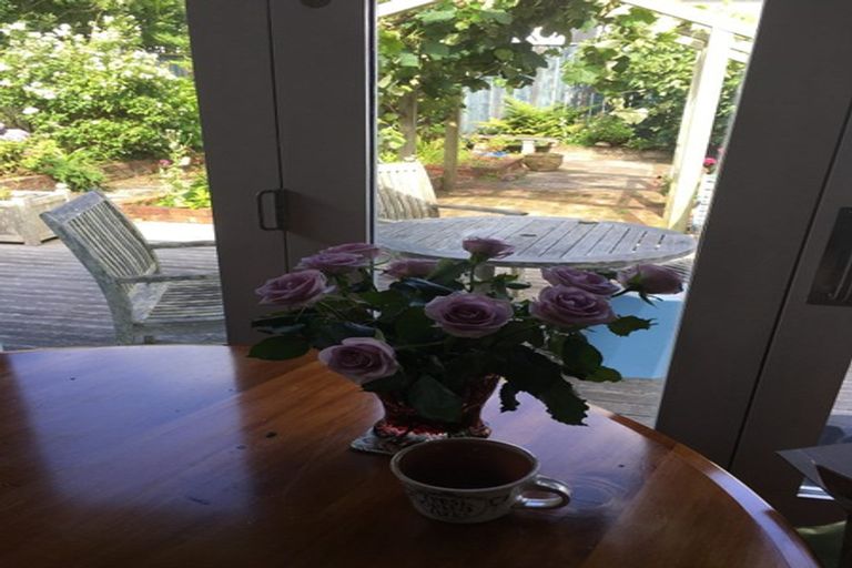 Photo of property in 19 Glen Road, Kelburn, Wellington, 6012