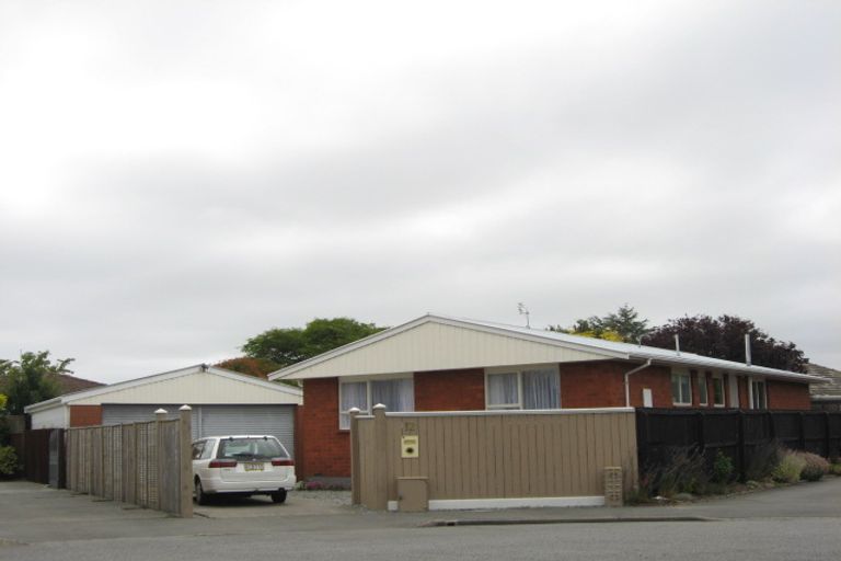 Photo of property in 12 Cowper Place, Avondale, Christchurch, 8061