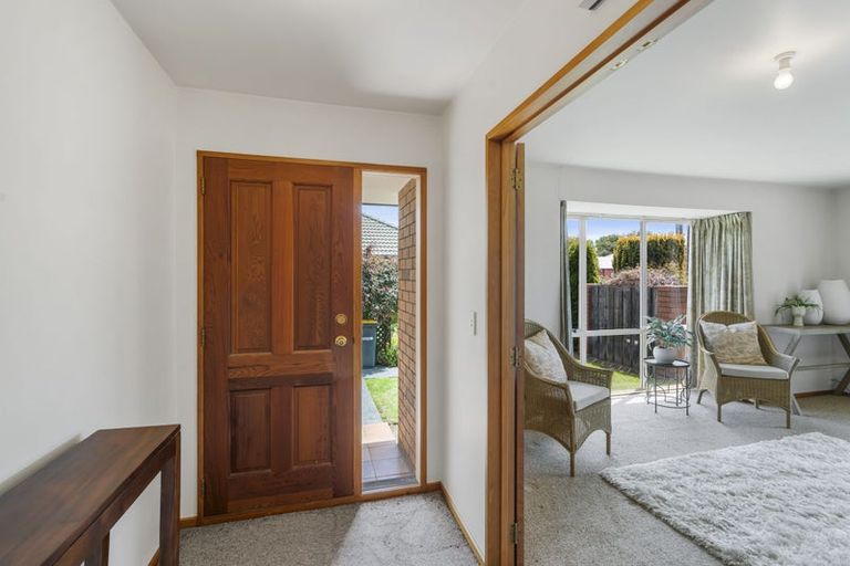 Photo of property in 2/9 Wittys Road, Avonhead, Christchurch, 8042