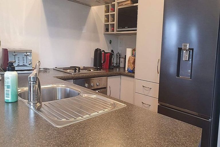 Photo of property in 81a Percy Kinsman Crescent, Riverstone Terraces, Upper Hutt, 5018