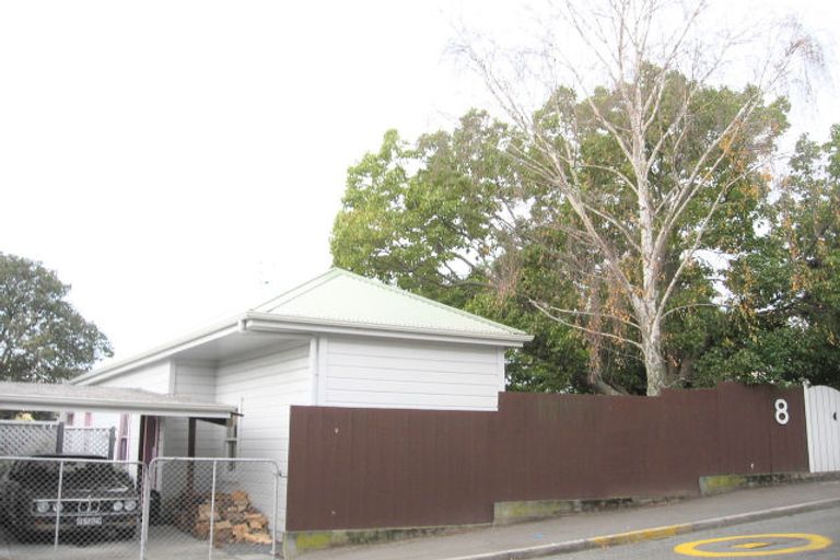 Photo of property in 8 Napier Terrace, Hospital Hill, Napier, 4110