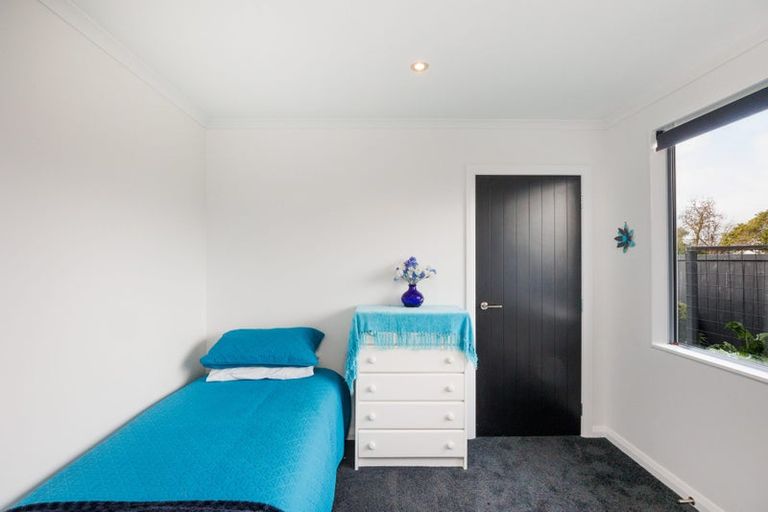 Photo of property in 59 Liberty Grove, Kelvin Grove, Palmerston North, 4414