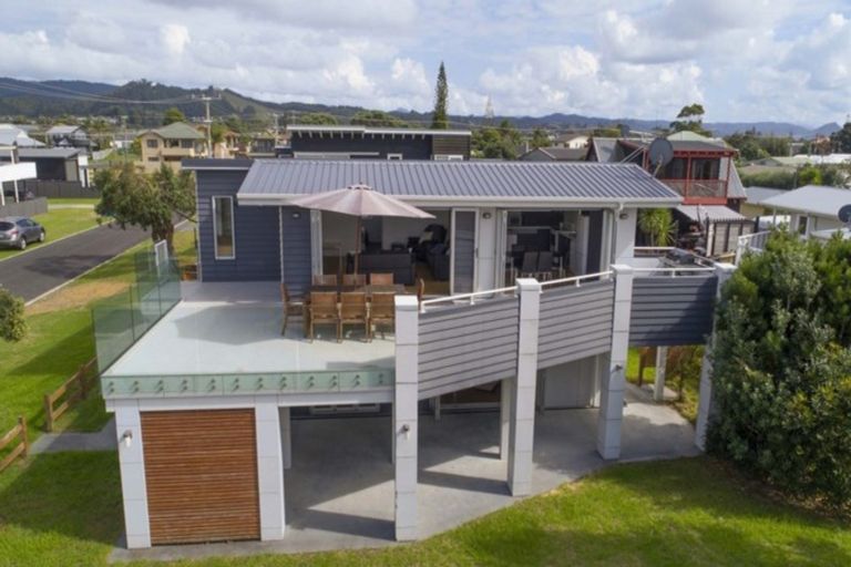 Photo of property in 301 Rangi Avenue, Whangamata, 3620