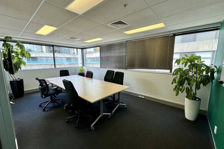 Photo of property in 2 Heather Street, Mangawhai Heads, Mangawhai, 0505