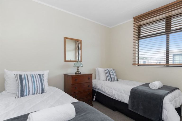 Photo of property in Capri Apartments, 5 The Mall, Mount Maunganui, 3116