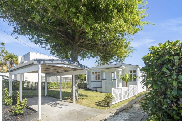 Photo of property in 1/30 Bayswater Avenue, Bayswater, Auckland, 0622