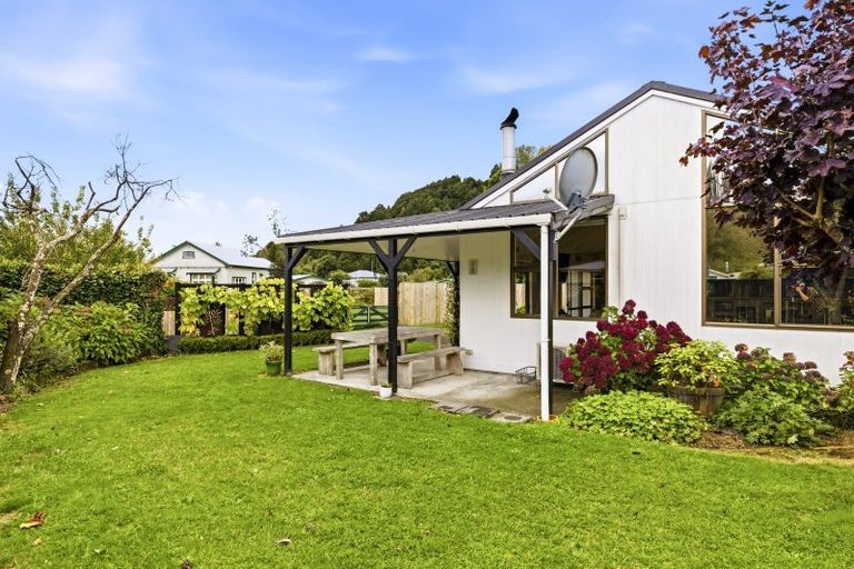 Photo of property in 11 Nelvin Avenue, Manunui, Taumarunui, 3992