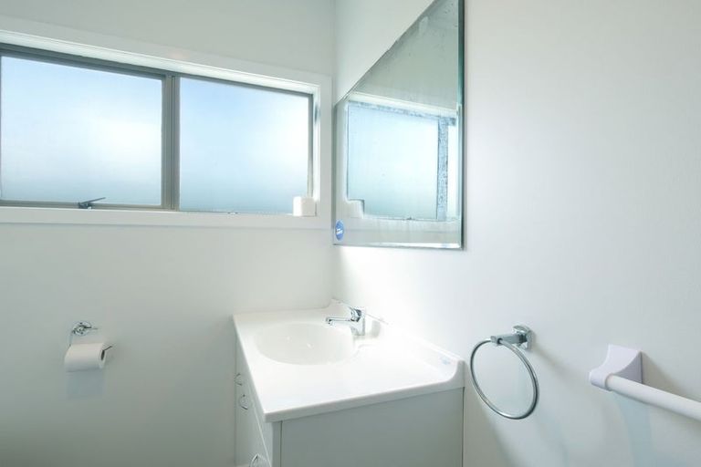 Photo of property in 125 Brooklands Road, Brooklands, New Plymouth, 4310