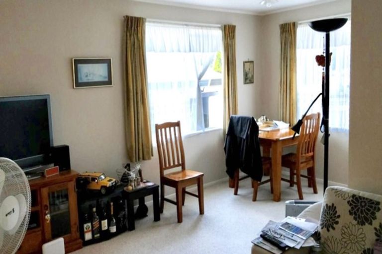 Photo of property in 1/6 Penion Drive, Flat Bush, Auckland, 2023