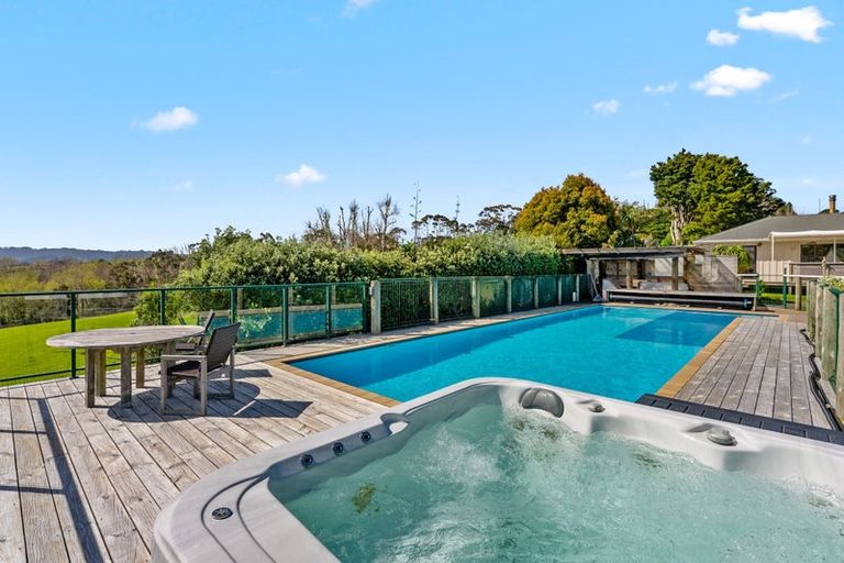 Photo of property in 20 Haywood Lane, Tawharanui Peninsula, Warkworth, 0986